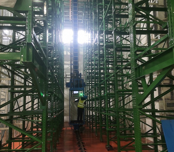 نظام مستودعات آلي يخدم صناعة السيارات نظام مستودعات آلي يخدم صناعة السيارات