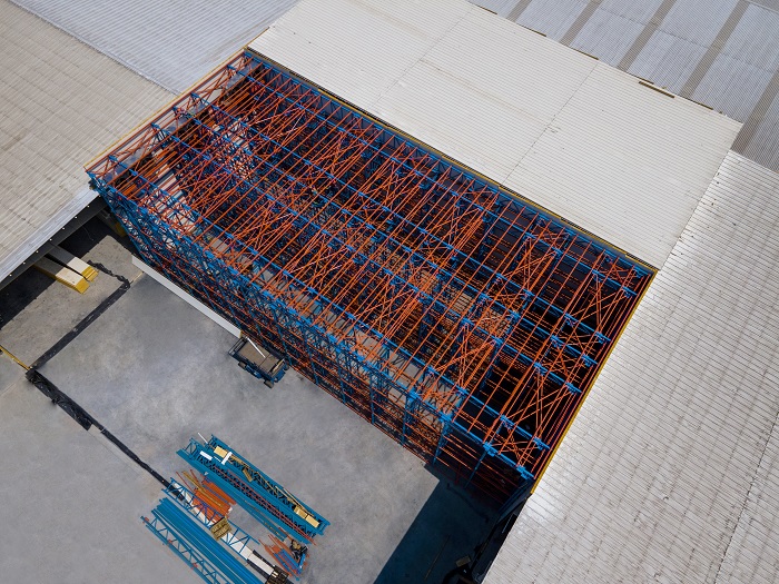 رفوف فولاذية ذاتية الدعم